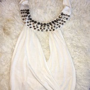 Backless halter top